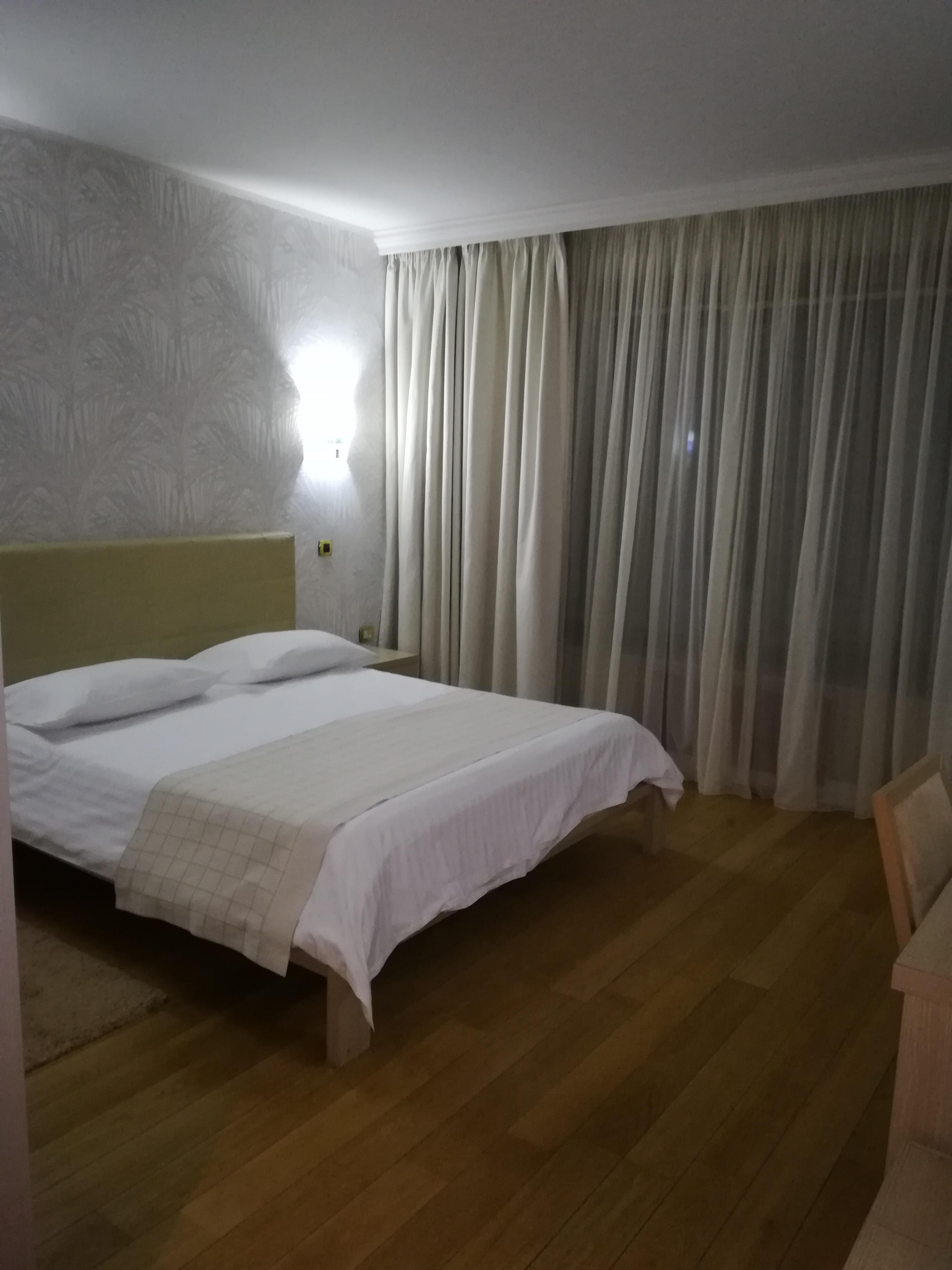 Hotel Sunny Hill Cluj Napoca Bagian luar foto