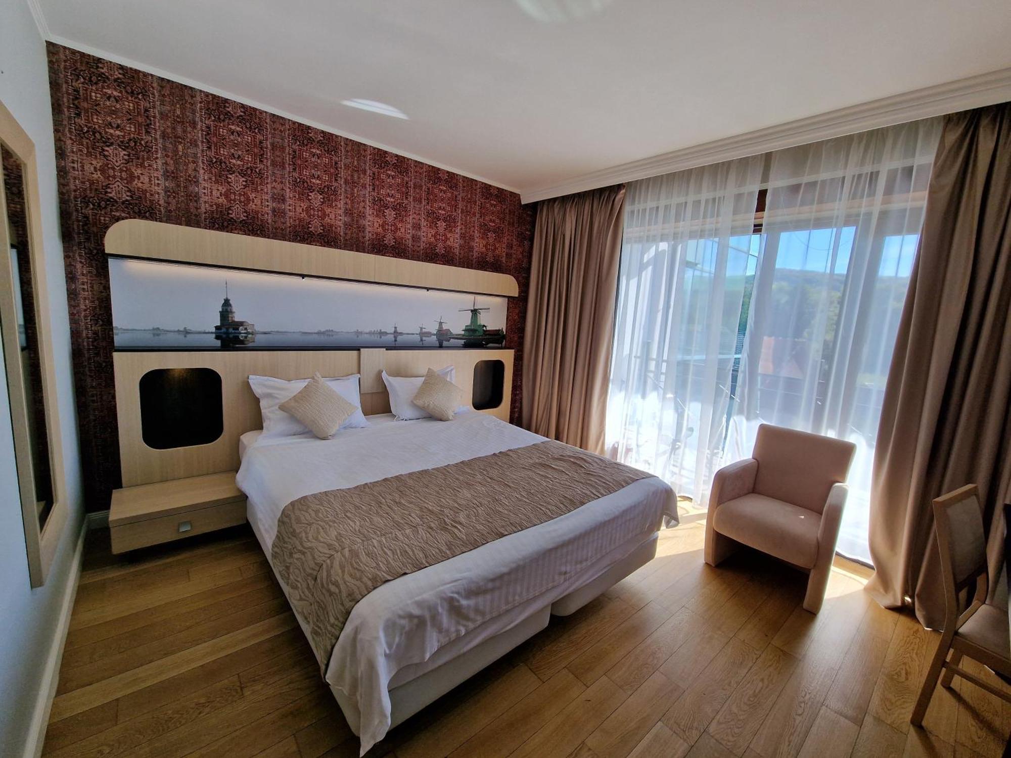 Hotel Sunny Hill Cluj Napoca Bagian luar foto