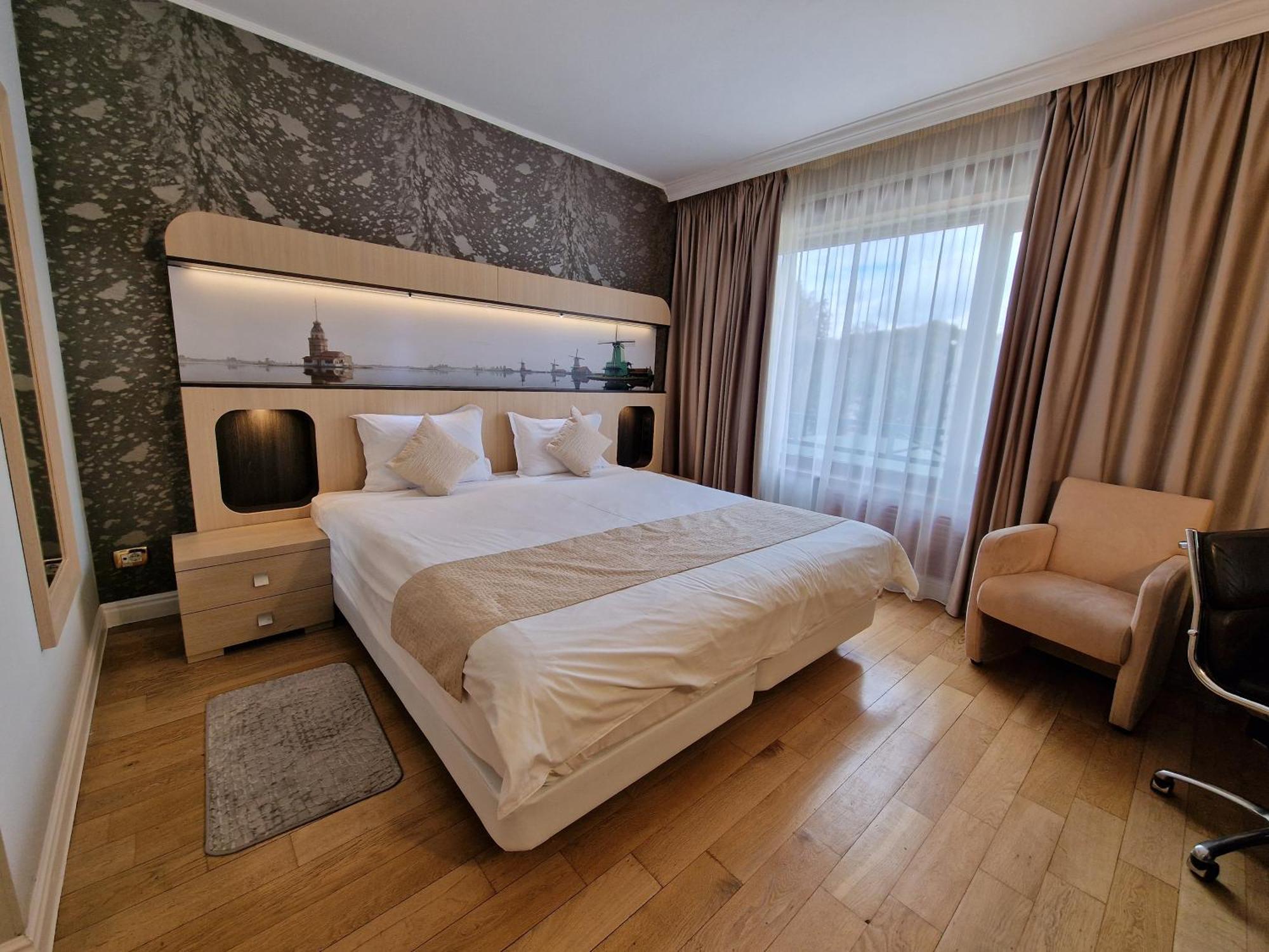 Hotel Sunny Hill Cluj Napoca Bagian luar foto