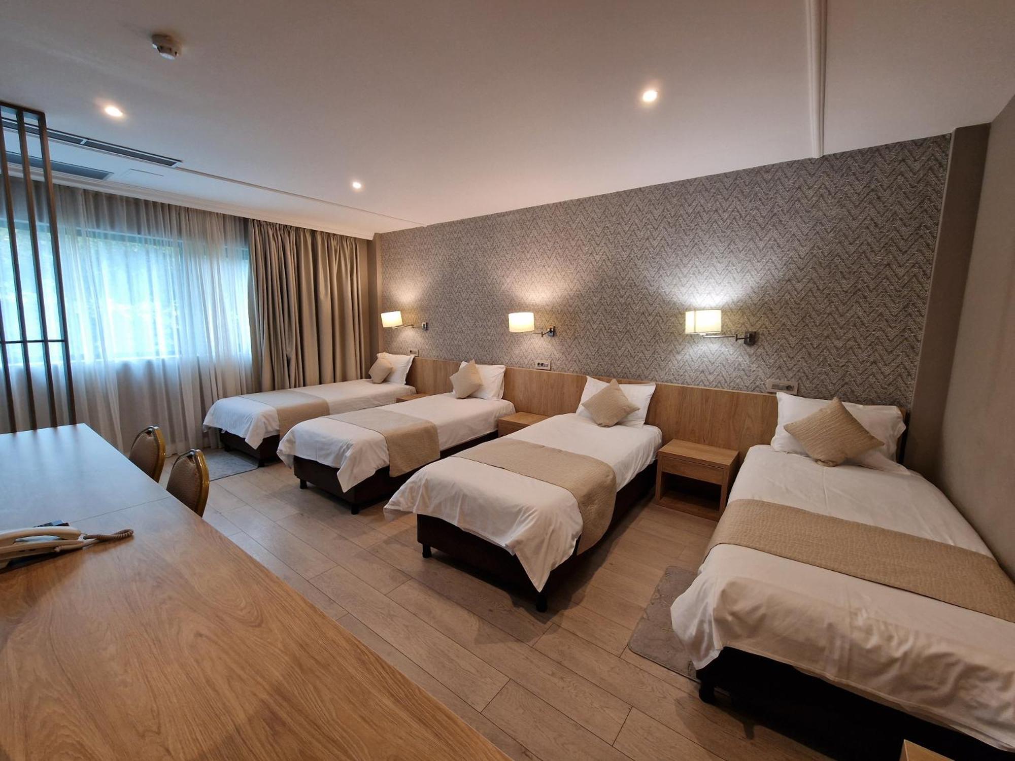 Hotel Sunny Hill Cluj Napoca Bagian luar foto