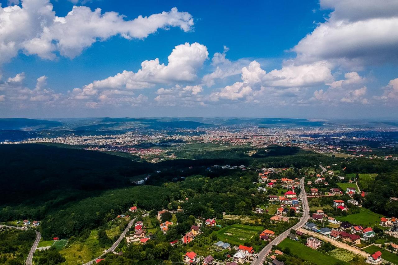 Hotel Sunny Hill Cluj Napoca Bagian luar foto
